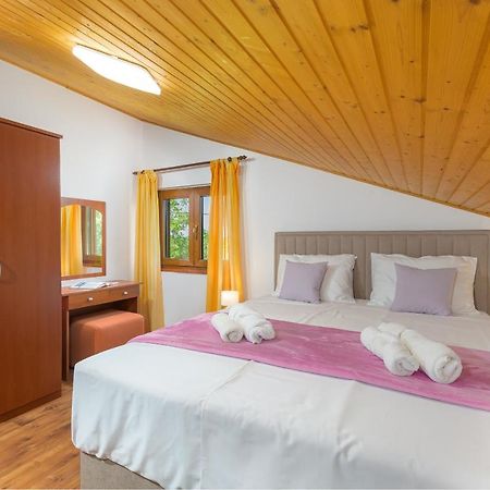 Villa Carla With Private Pool & Kids Playground - Pet Friendly Mutvoran Exterior foto