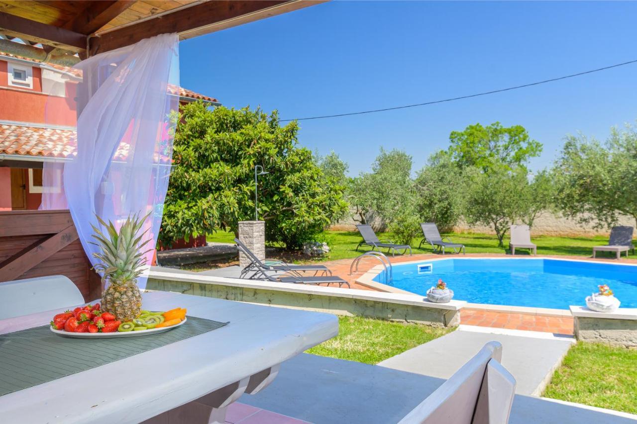 Villa Carla With Private Pool & Kids Playground - Pet Friendly Mutvoran Exterior foto
