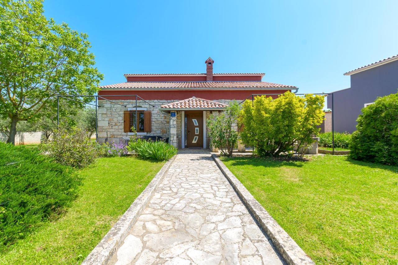 Villa Carla With Private Pool & Kids Playground - Pet Friendly Mutvoran Exterior foto