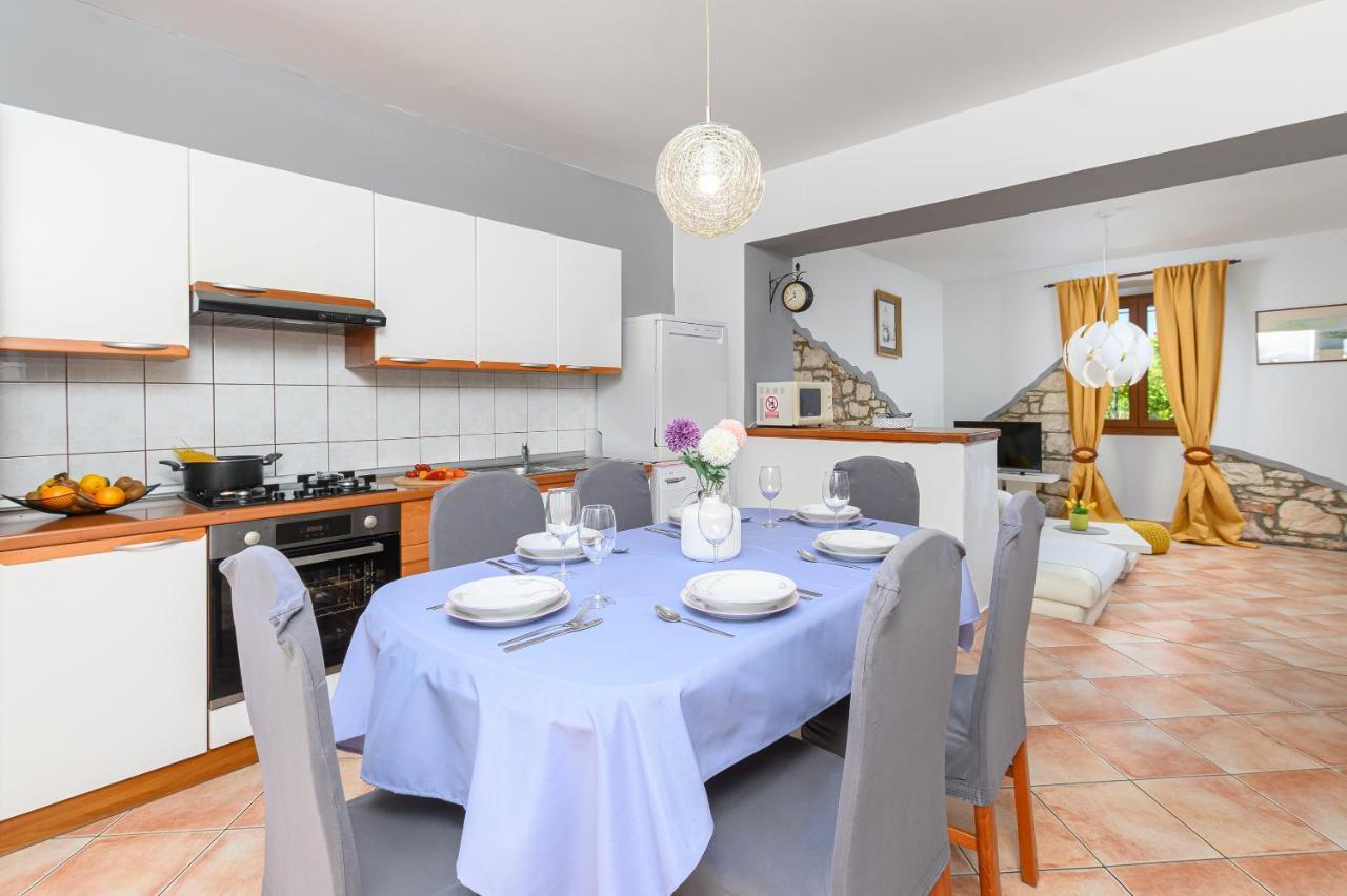 Villa Carla With Private Pool & Kids Playground - Pet Friendly Mutvoran Exterior foto