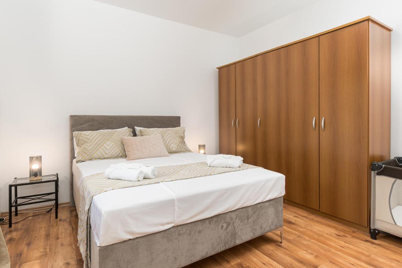 Villa Carla With Private Pool & Kids Playground - Pet Friendly Mutvoran Exterior foto