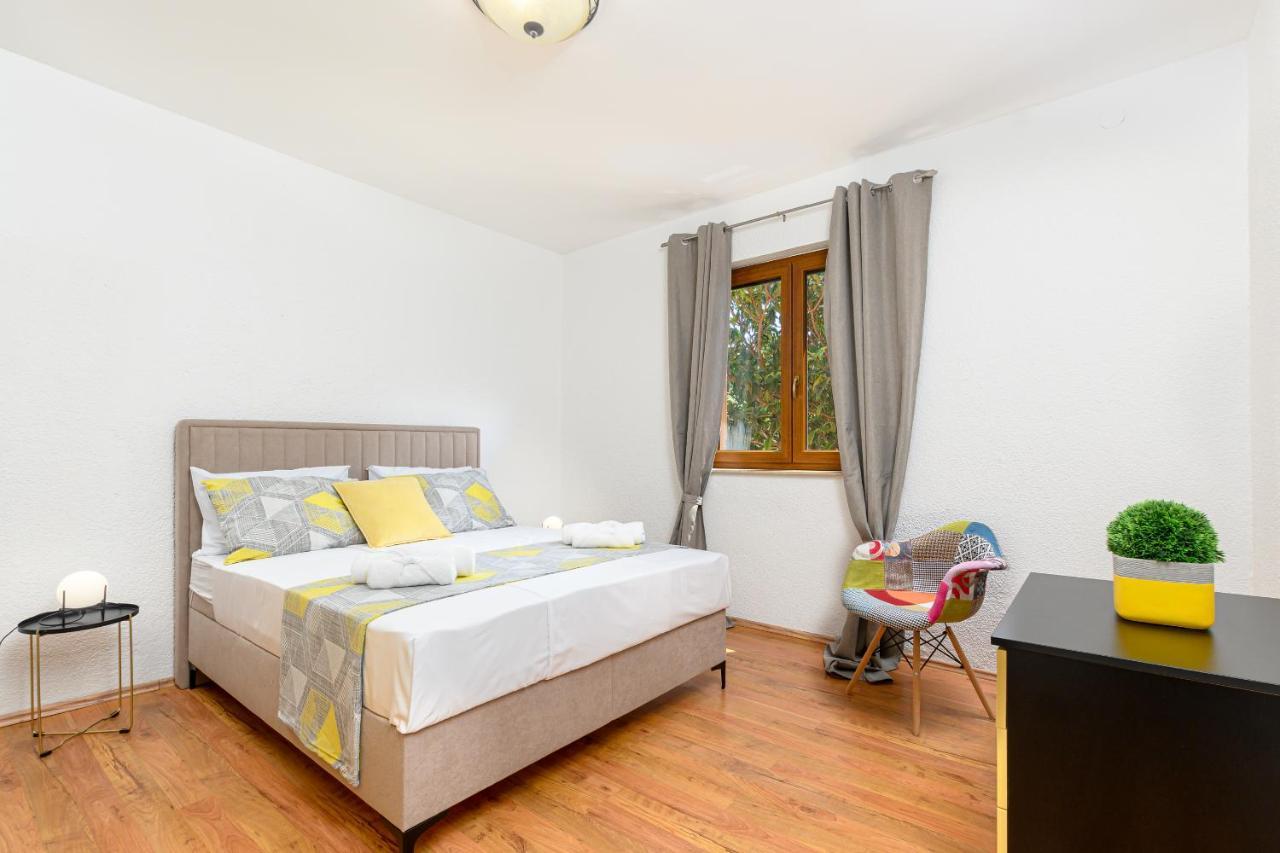 Villa Carla With Private Pool & Kids Playground - Pet Friendly Mutvoran Exterior foto